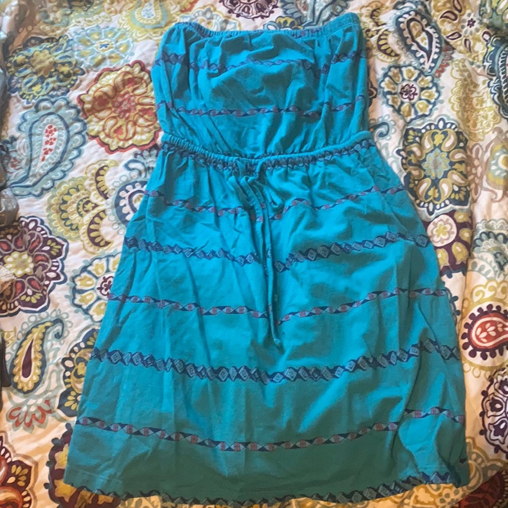 Turquoise strapless dress